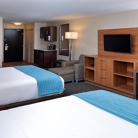 Holiday Inn Hotel & Suites Edmonton Airport Conference Centre By Ihg Nisku Exterior photo